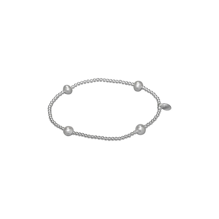 a bead bracelet in silver with 4 pearls